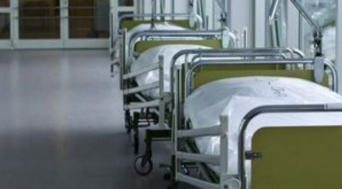 Ακρωτηριάστηκε στα δύο κάτω άκρα η 20χρονη που είχε νοσήσει με μηνιγγίτιδα-Υπέστη γάγγραινα