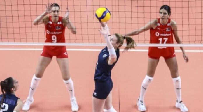 Νέα Σμύρνη: Πυροβολισμοί σε κλειστό γήπεδο