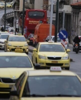 Καταγγελία για οδηγούς ταξί