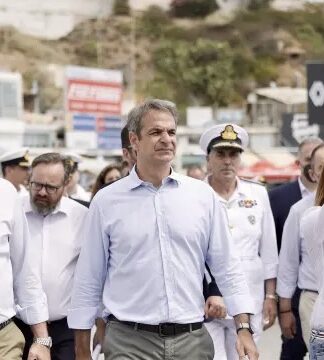 Γράφτηκε ιστορία: Οι πρώτες θέσεις ηλεκτροδότησης πλοίων στο Λιμάνι της Ραφήνας!