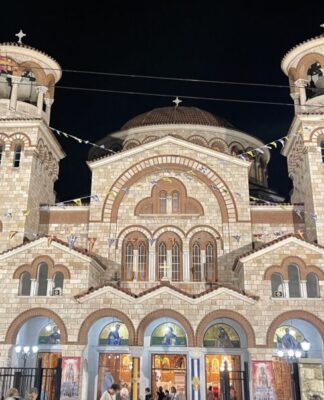 Πανηγυρίζει ο Άγιος Διονύσιος στον Πειραιά – Υποδοχή Τιμίας Κάρας του Αγίου από το Άγιο Όρος! (πρόγραμμα)