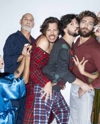 Η κωμωδία Straight White Men αποκαλύπτει τις αλήθειες της ζωής των ζευγαριών