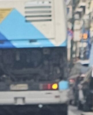 Μποτιλιάρισμα τώρα σε κεντρικό δρόμο του Πειραιά