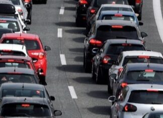 Κηφισός: Βίντεο ντοκουμέντο από φλεγόμενο αυτοκίνητο