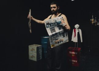 “Παπάγια Μάντολες”, μια καυστική κωµωδία στο θέατρο Κάτω απ’ τη Γέφυρα