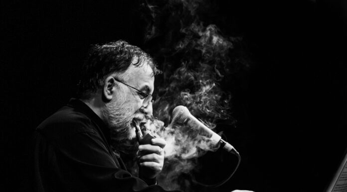 Η μουσική του Θάνου Μικρούτσικου για μια συναυλία στο Δημοτικό Μουσικό Θέατρο «Μαρία Κάλλας»