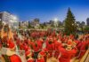 Χιλιάδες Αγιοβασίληδες «ξεχύθηκαν» στους δρόμους του Πειραιά!