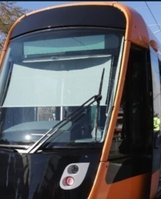 Τραμ συγκρούστηκε με όχημα στον Πειραιά – Προσωρινή διακοπή στα δρομολόγια!