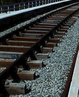 Απίστευτο περιστατικό στον Πύργο: Δείτε οδηγός πού πάρκαρε το αγροτικό του