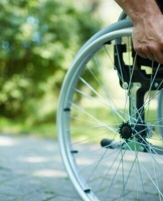 Αφαίρεση διπλώματος και 1.000 ευρώ πρόστιμο σε όσους παρκάρουν σε αυτά τα σημεία