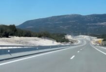 Χαμός στην εθνική οδό με μεθυσμένο οδηγό: Οδηγούσε για χιλιόμετρα στο αντίθετο ρεύμα μέχρι που συγκρούστηκε με νταλίκα