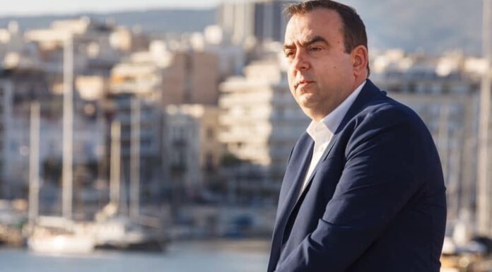 Οδοντιατρικός Σύλλογος Πειραιά: Επανεξελέγη πανηγυρικά στη θέση του Προέδρου ο Μιχάλης Αγρανιώτης – Δείτε όλο το νέο ΔΣ