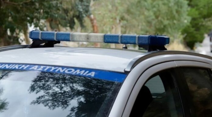 Στιγμές τρόμου για ηλικιωμένη – Άνδρας πυροβολούσε έξω από το σπίτι της