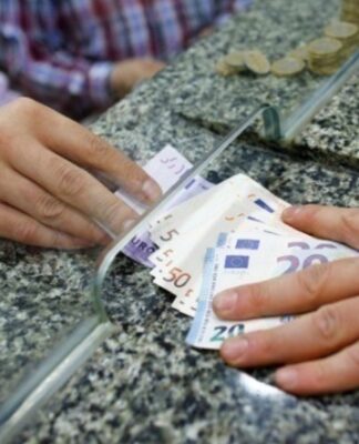 Έκτακτο επίδομα παιδιού: Πότε καταβάλλονται τα 150 ευρώ στους δικαιούχους