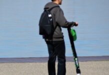 Σύλληψη δύο 15χρονων για ληστεία σε βάρος 17χρονου με πατίνι