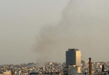 Φωτιά τώρα σε διαμέρισμα στον Πειραιά, κινητοποίηση της Πυροσβεστικής